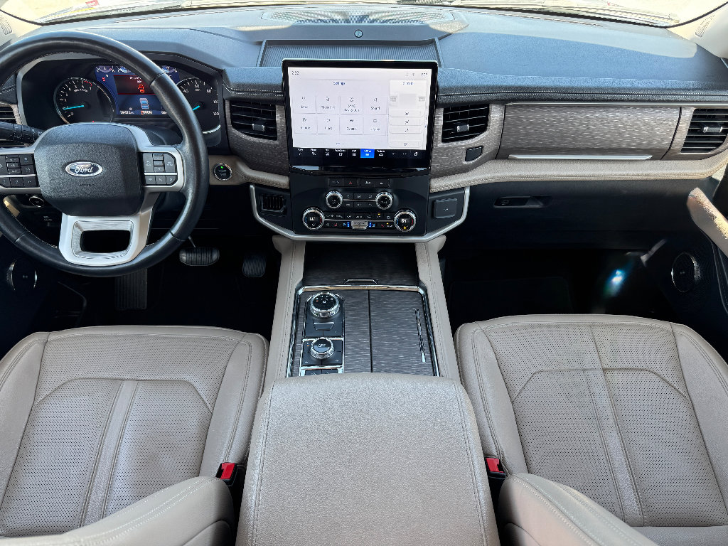 Used 2024 Ford Expedition Limited AWD/4WD image 10