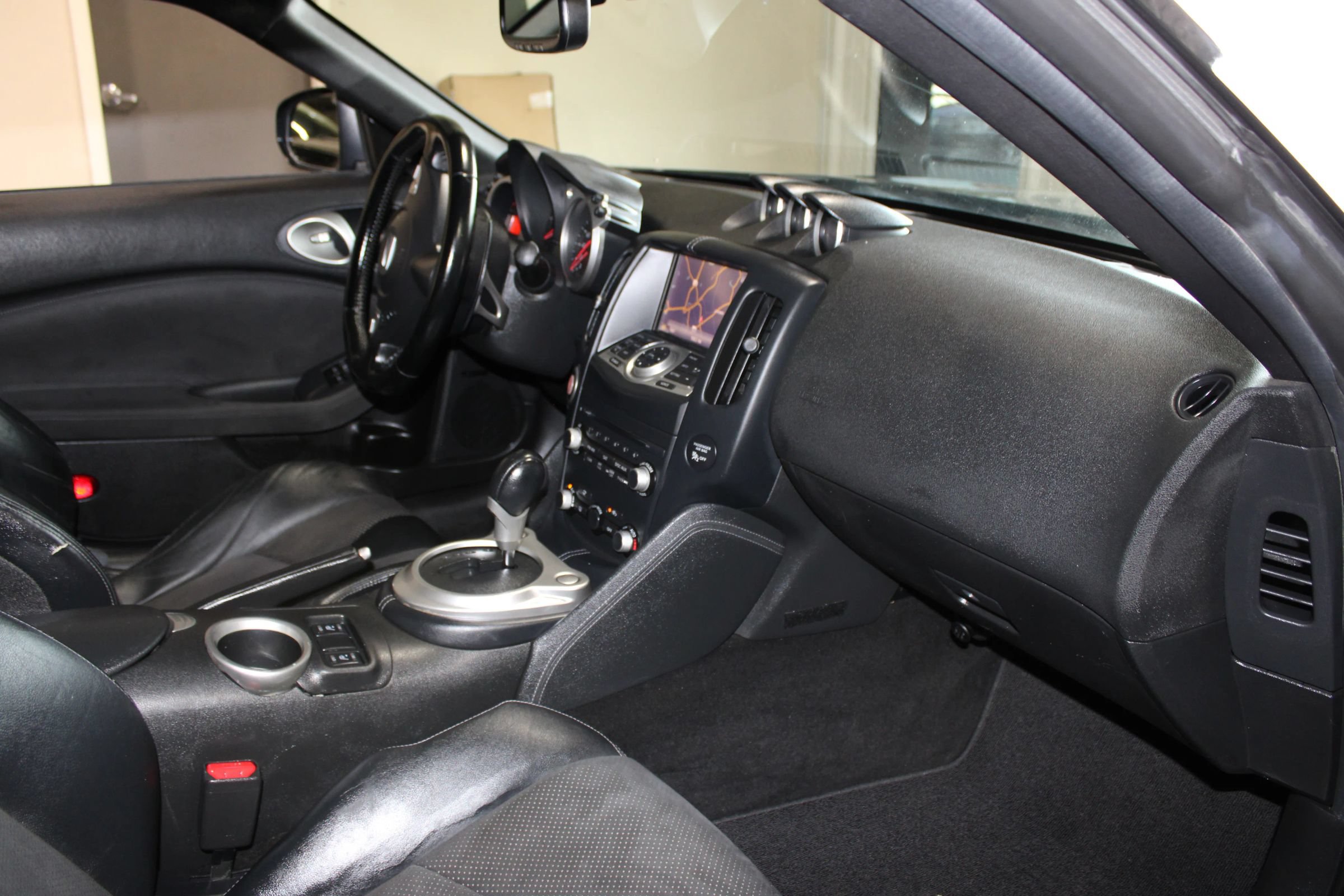 Used 2014 Nissan 370Z Touring w/ Sport Package RWD image 26