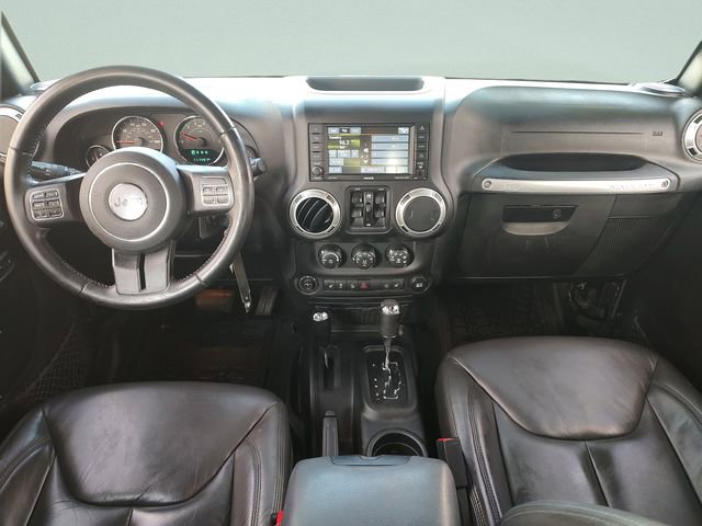 Used 2016 Jeep Wrangler Unlimited Sahara w/ Connectivity Group image 9