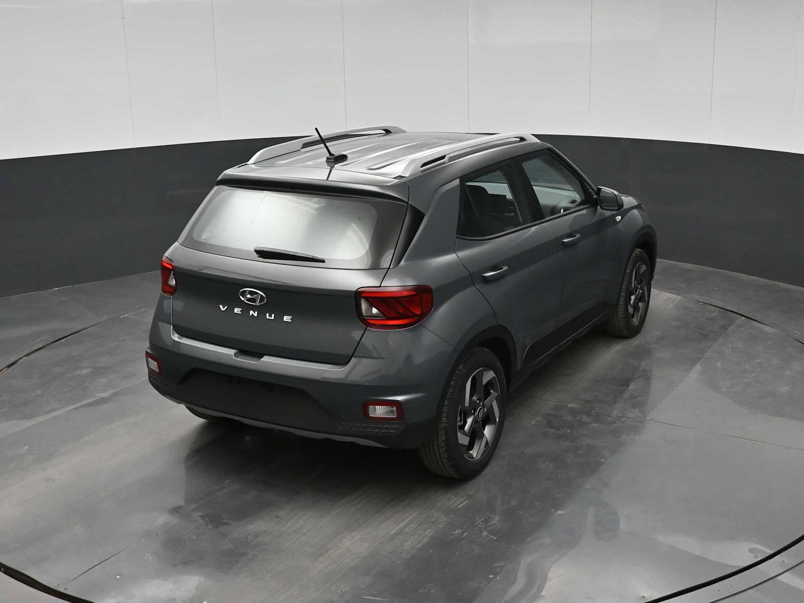 New 2026 Hyundai Venue SEL FWD image 29