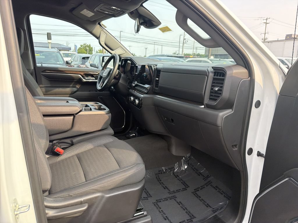 Used 2024 GMC Sierra 1500 Elevation AWD/4WD image 15