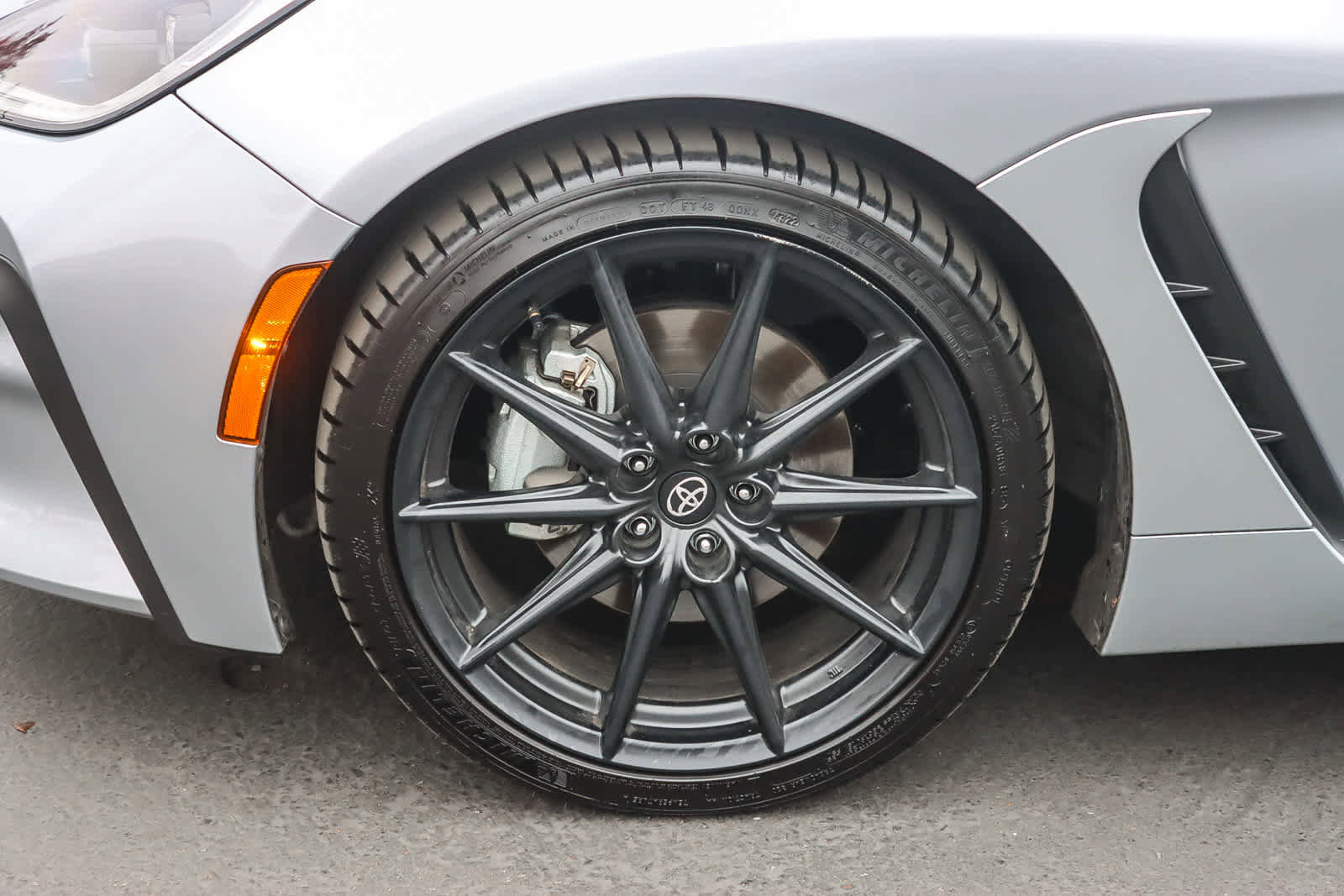 Used 2023 Toyota GR86 Premium image 9