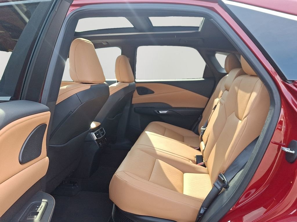 Used 2023 Lexus RX 350 w/ Accessory Package (2T) image 8