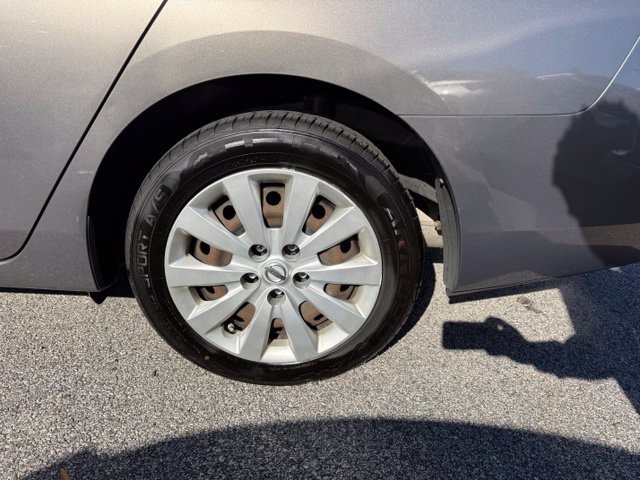 Used 2015 Nissan Sentra SV FWD image 26