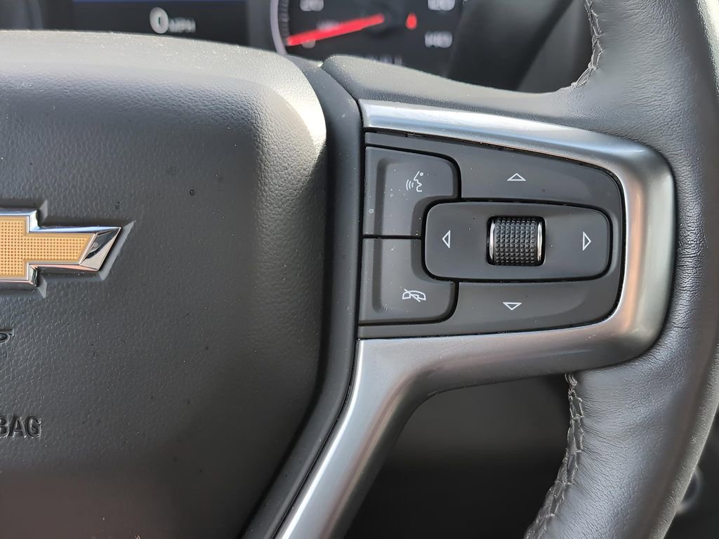 Used 2022 Chevrolet Silverado 2500 LTZ w/ Z71 Off-Road Package AWD/4WD image 16