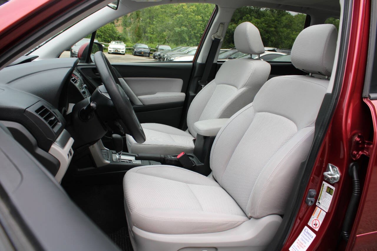 Used 2015 Subaru Forester 2.5i Premium AWD/4WD image 24