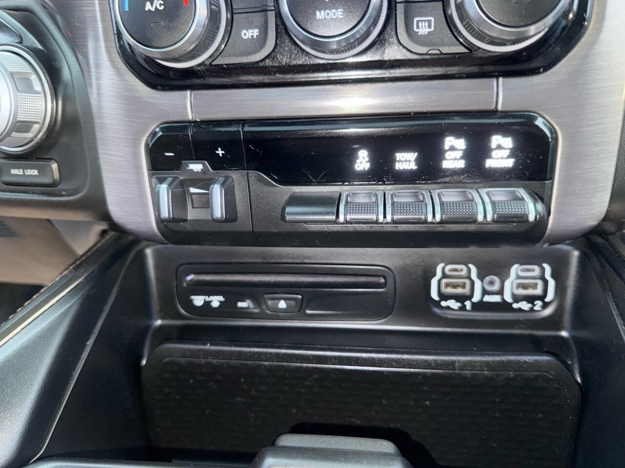 Used 2019 RAM 1500 Laramie Longhorn w/ Bed Utility Group image 28