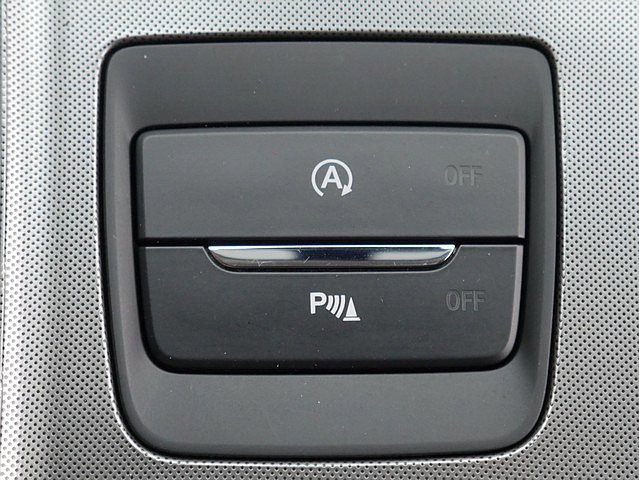 Used 2024 Ford Edge Titanium image 45