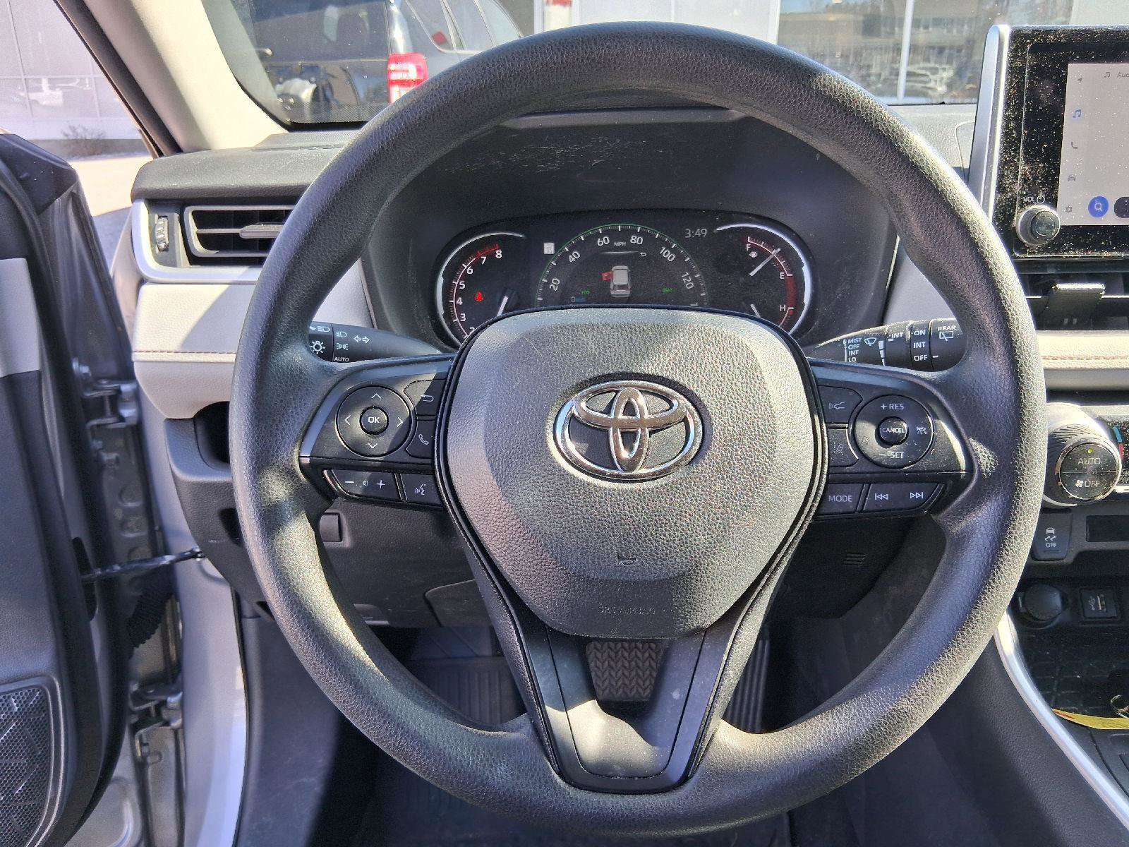 Used 2024 Toyota RAV4 XLE image 11