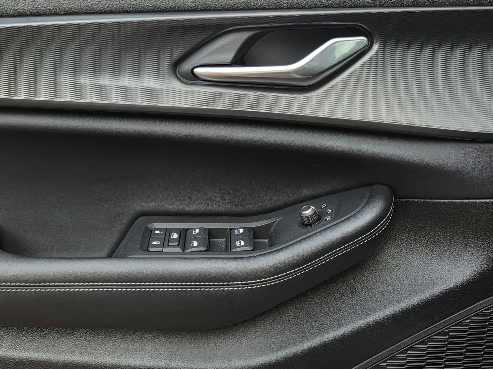 New 2025 Jeep Grand Cherokee Laredo image 34