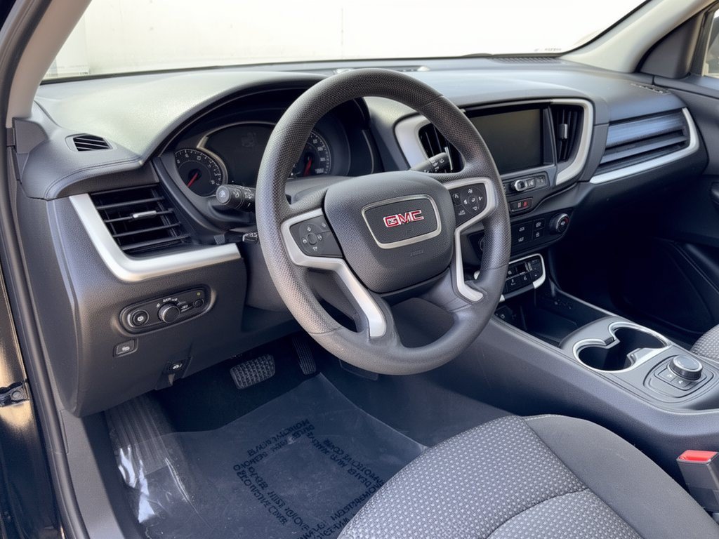 Used 2024 GMC Terrain SLE FWD image 4