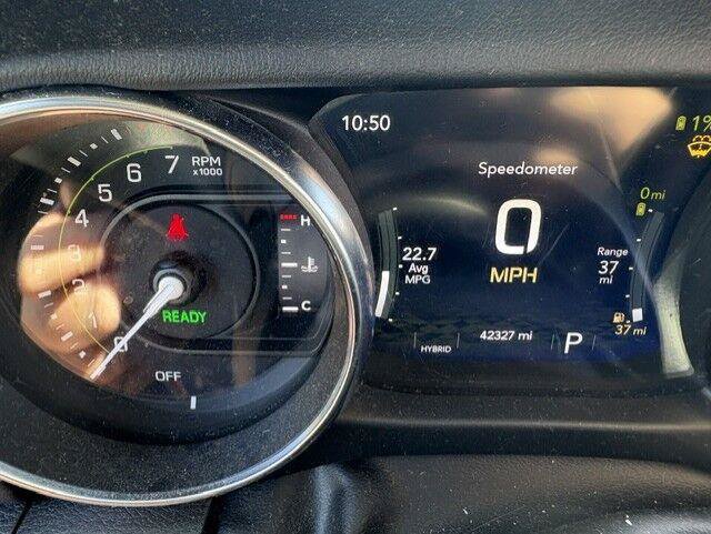 Used 2022 Jeep Wrangler Unlimited Sahara w/ Cold Weather Group AWD/4WD image 20