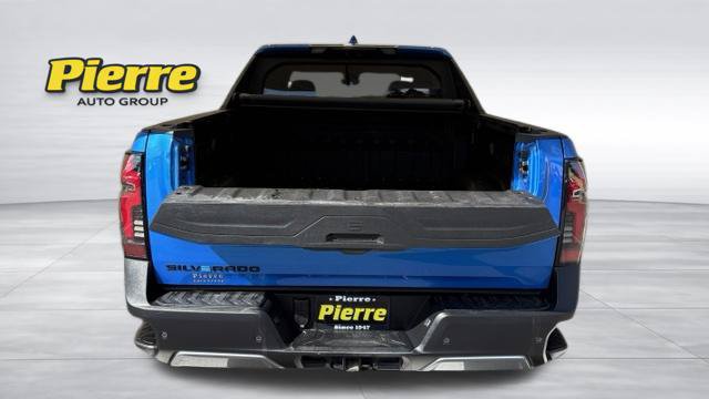 Used 2026 Chevrolet Silverado EV Trail Boss AWD/4WD image 4