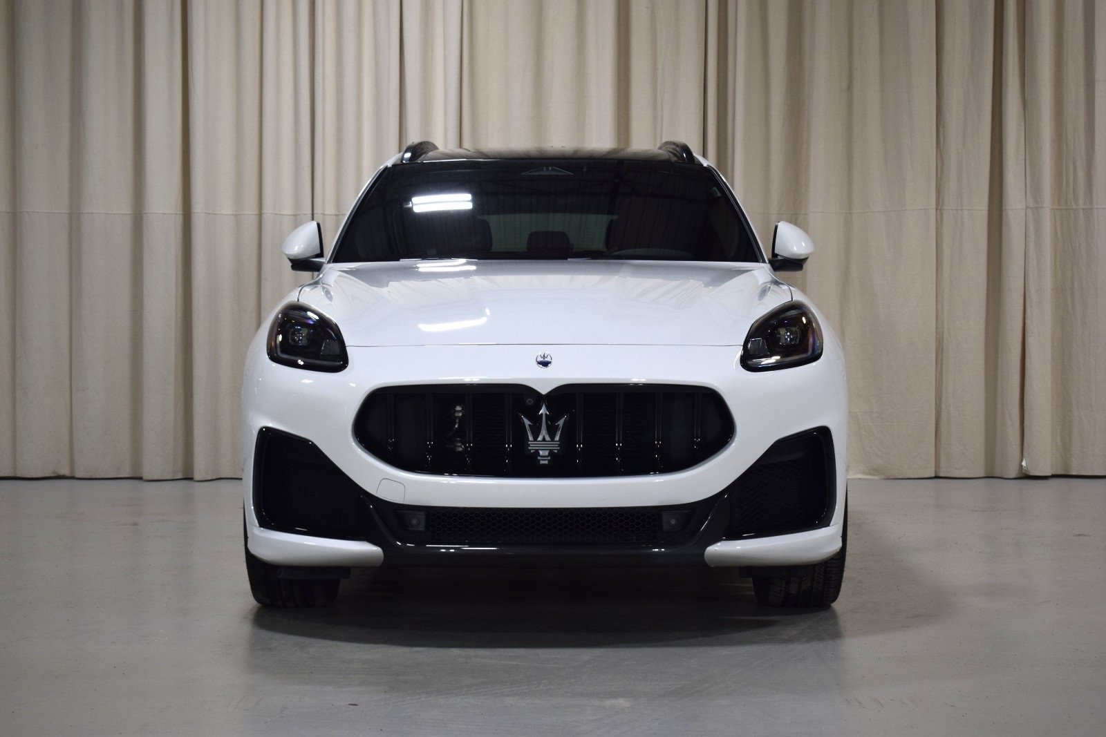 Used 2024 Maserati Grecale Trofeo image 8