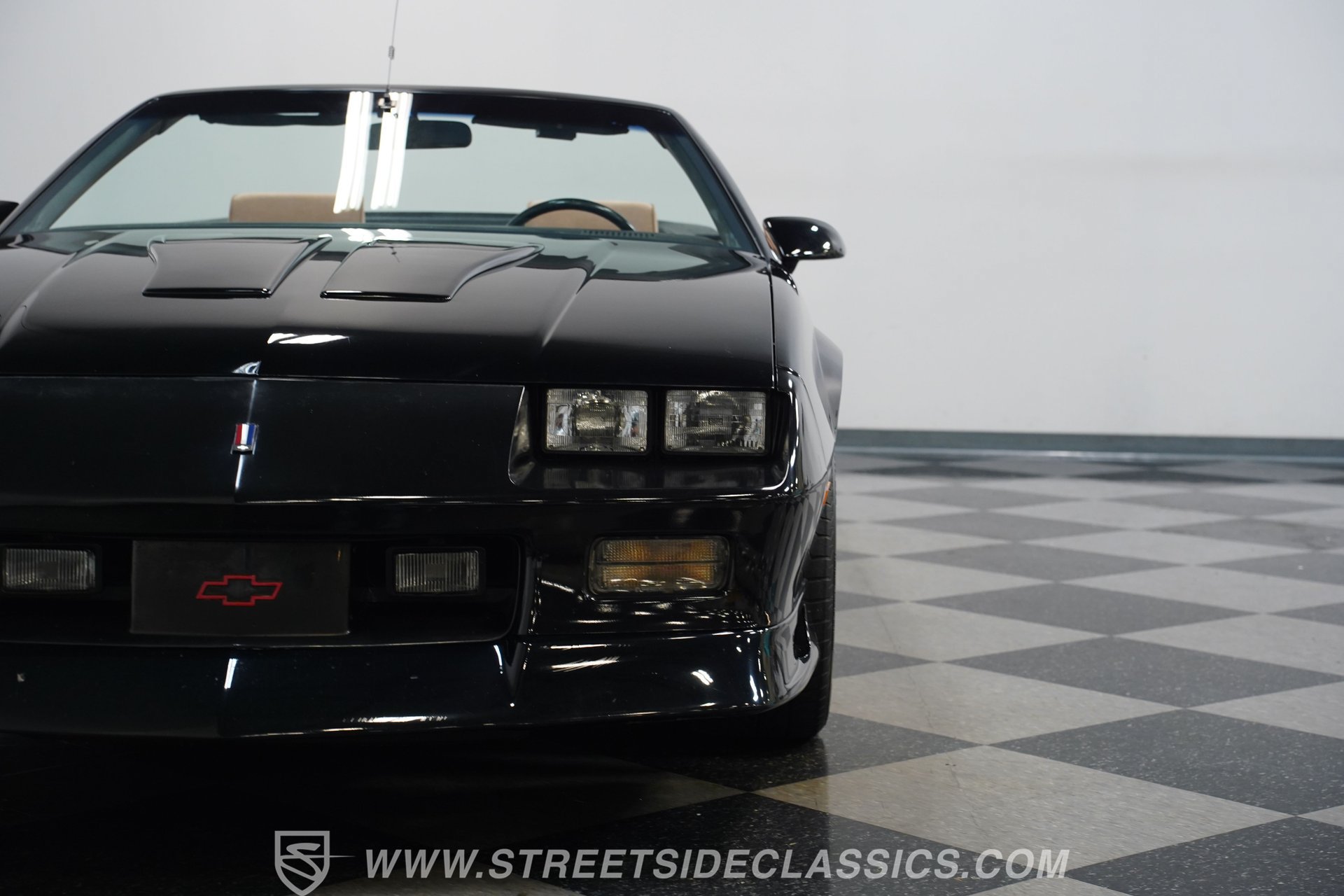 Used 1991 Chevrolet Camaro Z28 RWD image 21