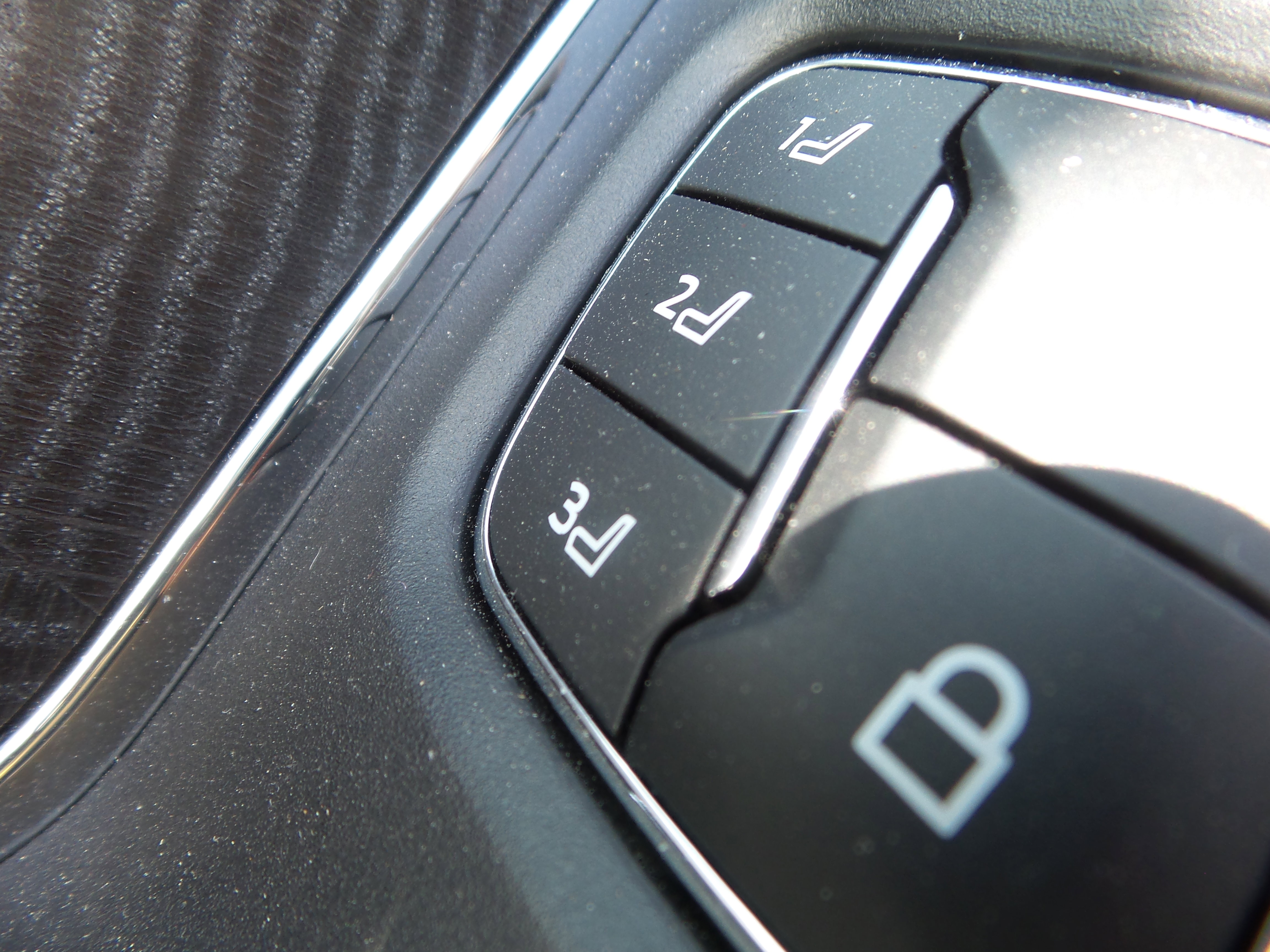 Used 2024 Ford F350 Platinum w/ FX4 Off-Road Package image 77