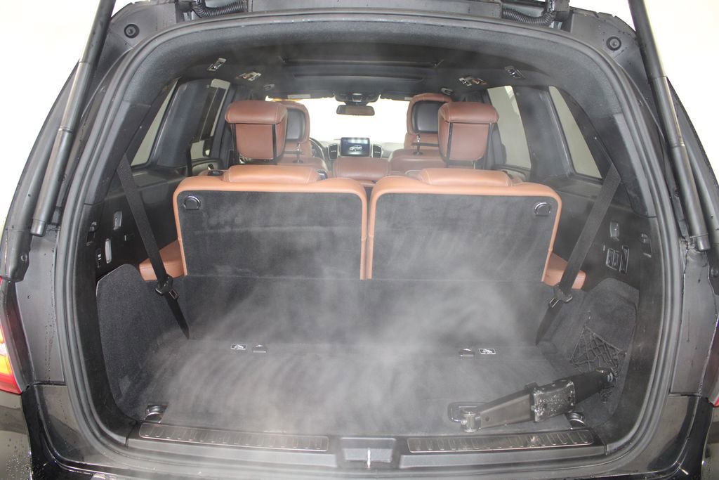 Used 2018 Mercedes-Benz GLS 450 4MATIC image 16