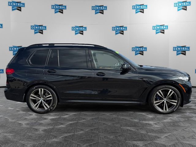 Used 2022 BMW X7 xDrive40i w/ M Sport Package image 6