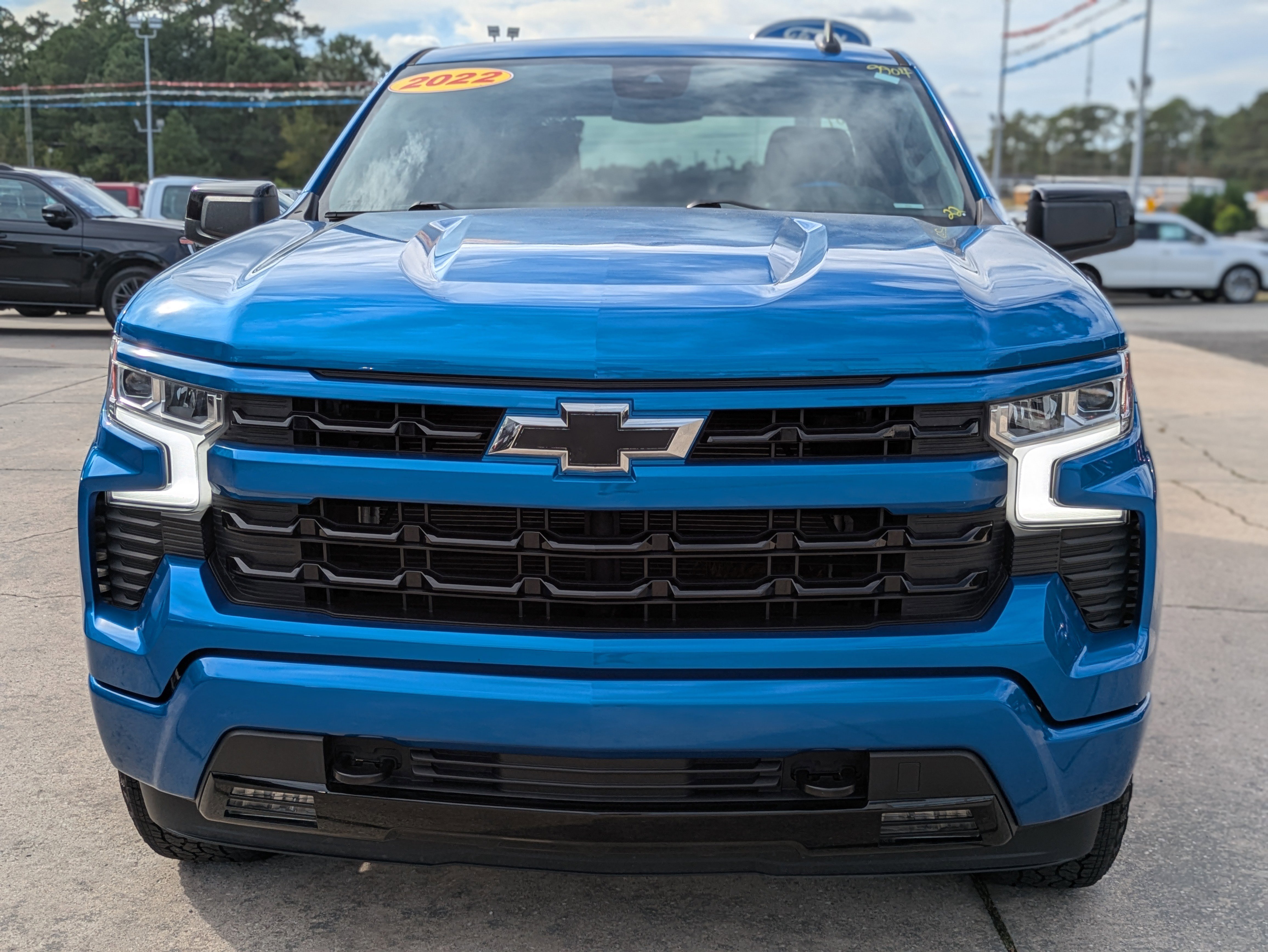 Used 2022 Chevrolet Silverado 1500 RST image 3