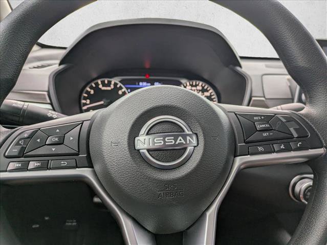 Used 2024 Nissan Altima 2.5 SV FWD image 14