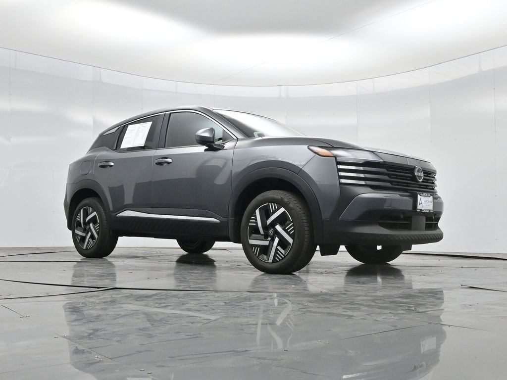 Used 2025 Nissan Kicks SV image 46