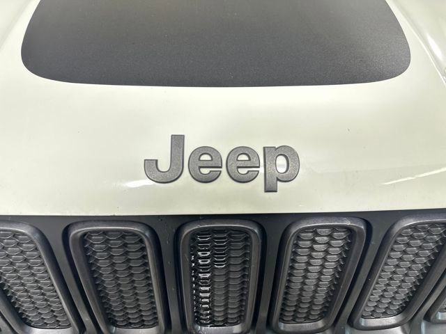 Used 2016 Jeep Renegade Trailhawk image 7