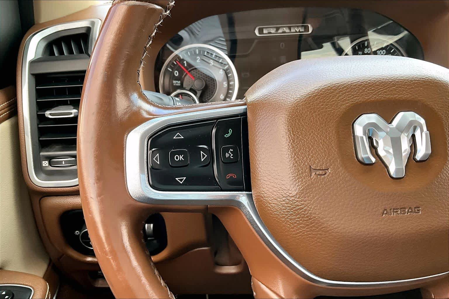 Used 2019 RAM 1500 Laramie AWD/4WD image 21