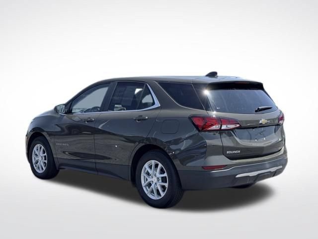Used 2023 Chevrolet Equinox LT w/ Driver Convenience Package FWD image 9