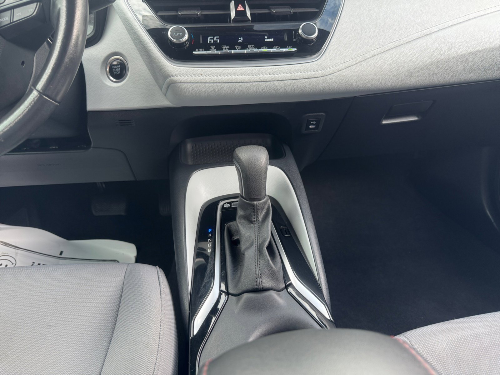 Used 2023 Toyota Corolla SE image 20