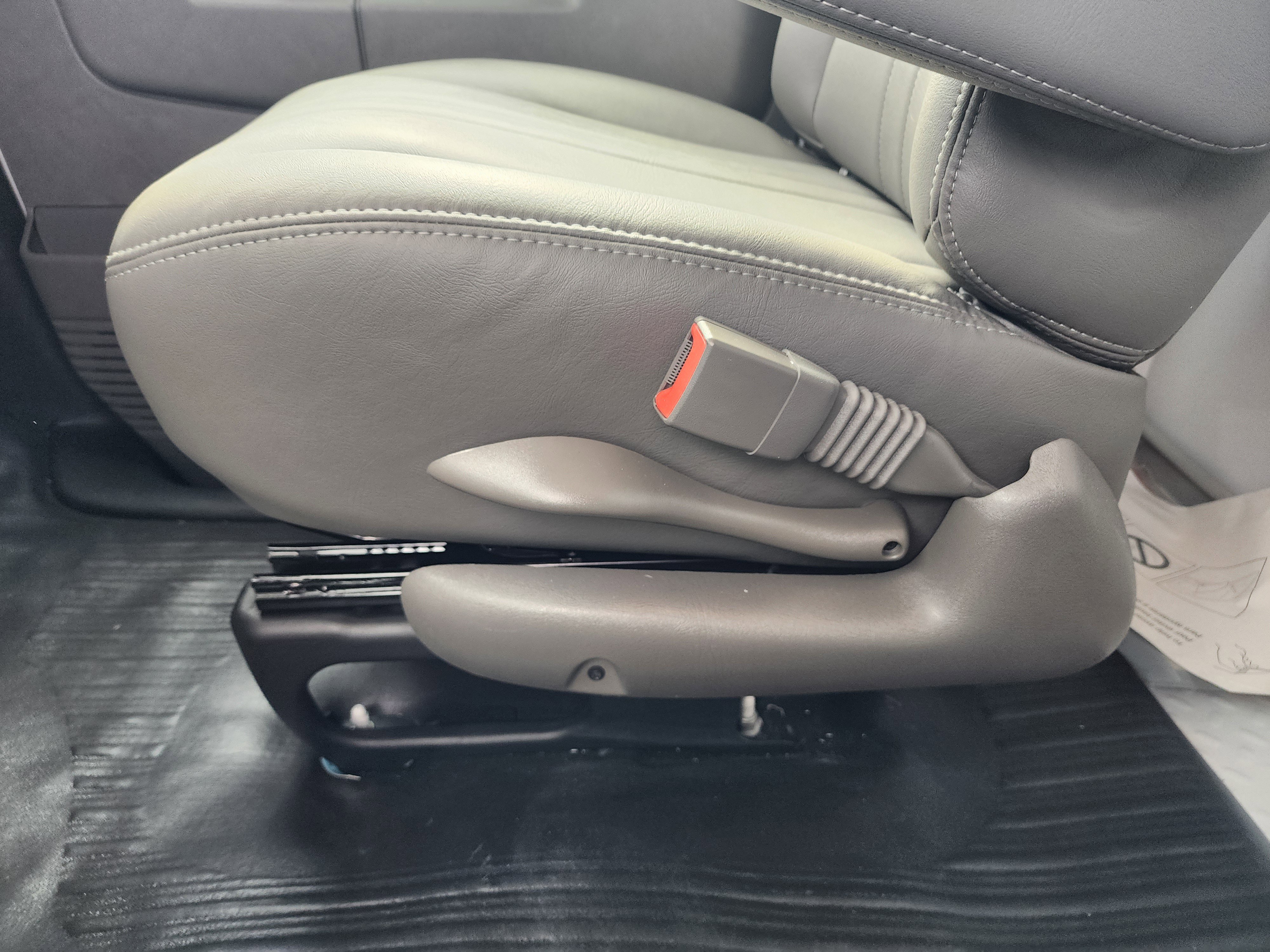 New 2025 Chevrolet Express 3500 w/ Power Convenience Package image 27