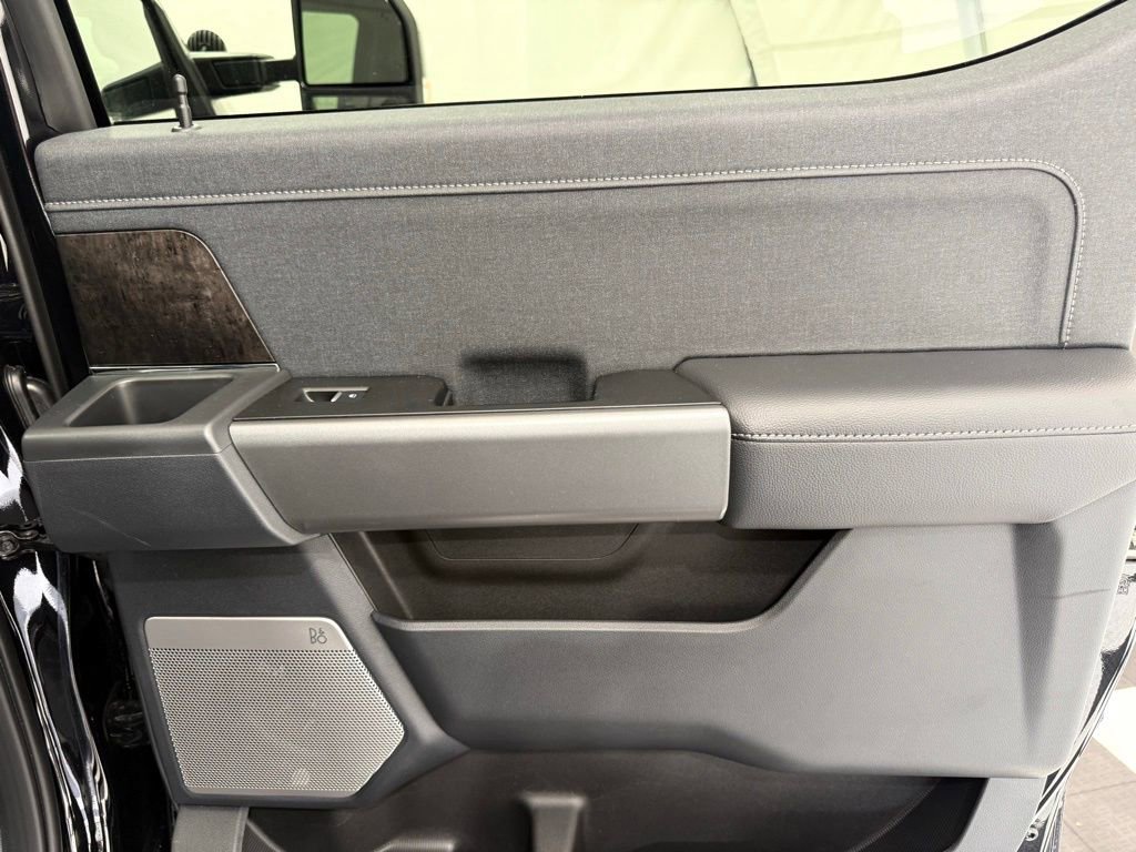 New 2026 Ford F250 Lariat w/ Black Appearance Package image 23
