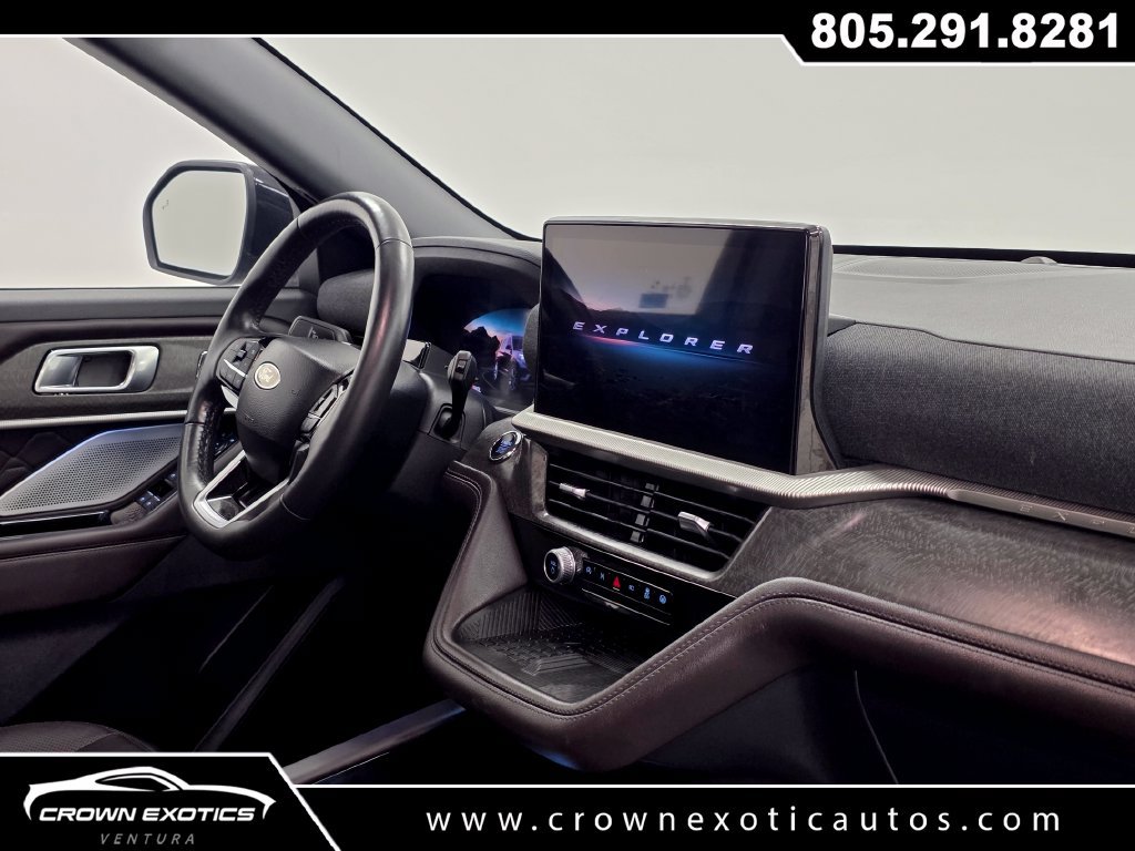 Used 2025 Ford Explorer Platinum w/ LUX Leather Package AWD/4WD image 14