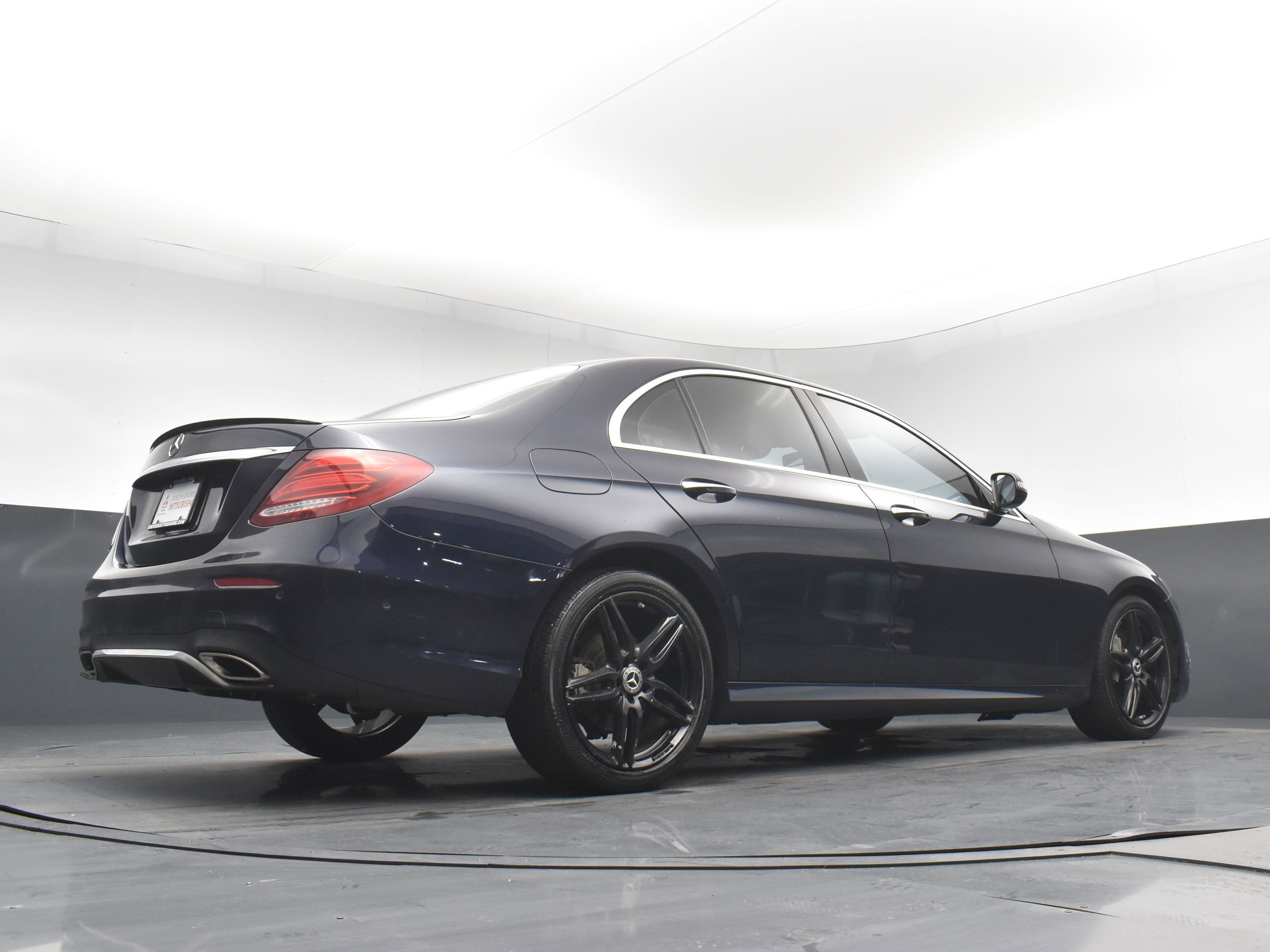 Used 2017 Mercedes-Benz E 300 4MATIC image 22