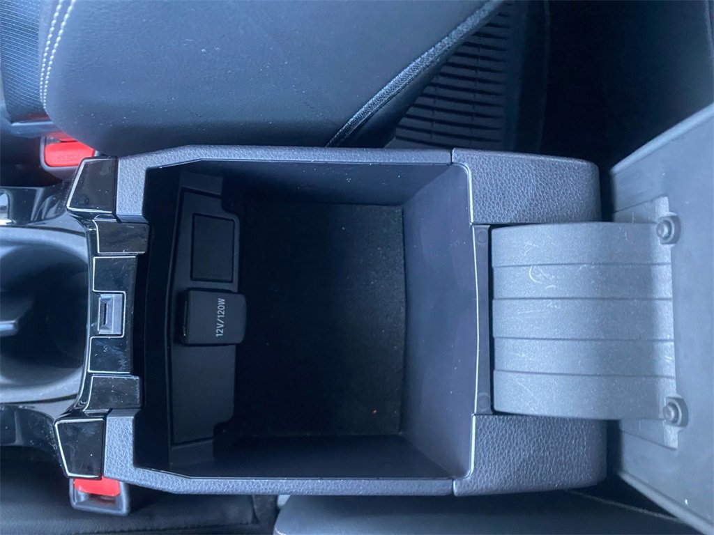 Used 2022 Toyota Corolla Cross XLE image 27