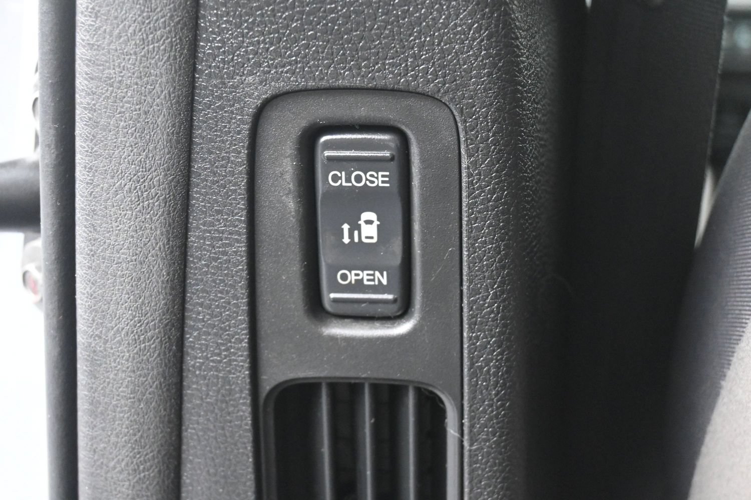 Used 2020 Honda Odyssey EX image 26
