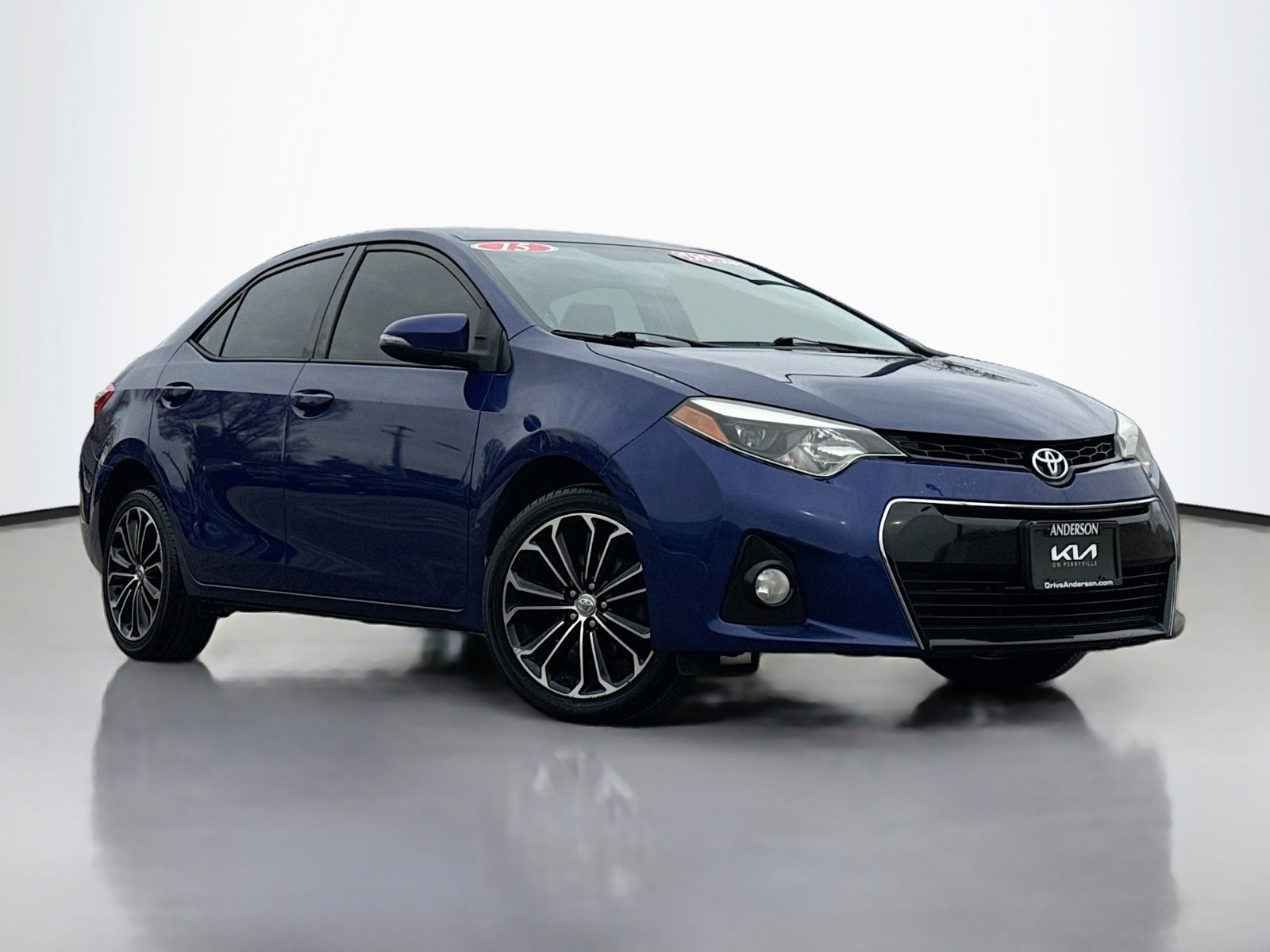 Used 2015 Toyota Corolla S image 1