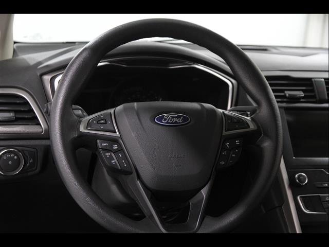 Certified 2020 Ford Fusion SE image 7