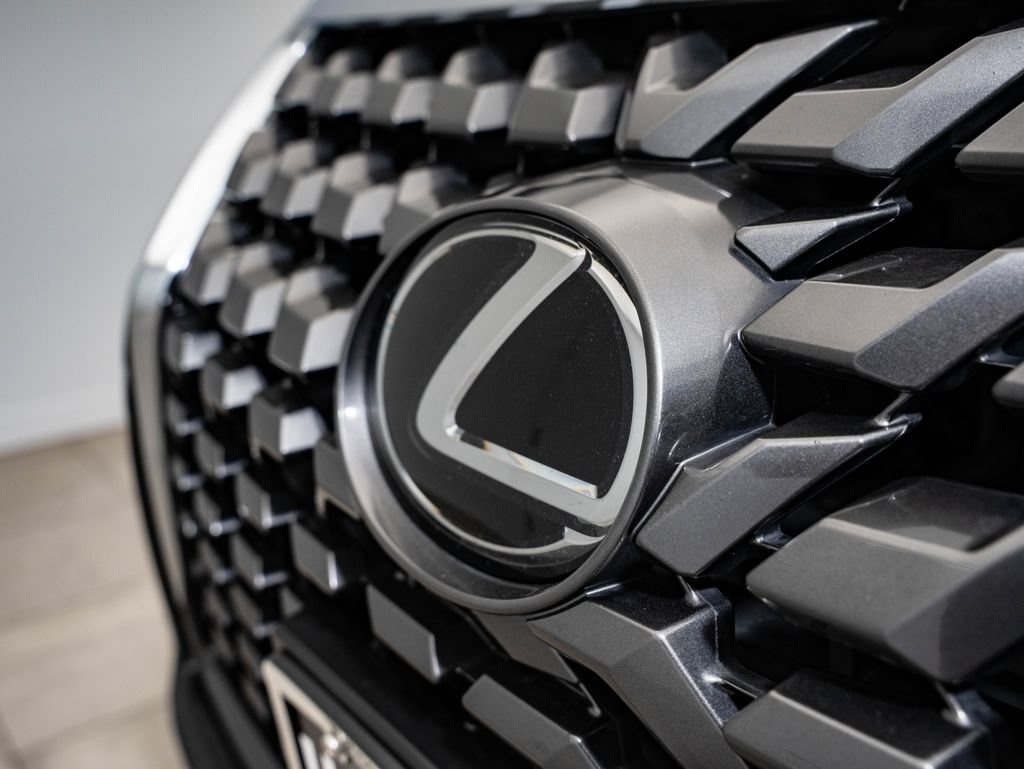 Used 2021 Lexus GX 460 Premium w/ Premium Package AWD/4WD image 3