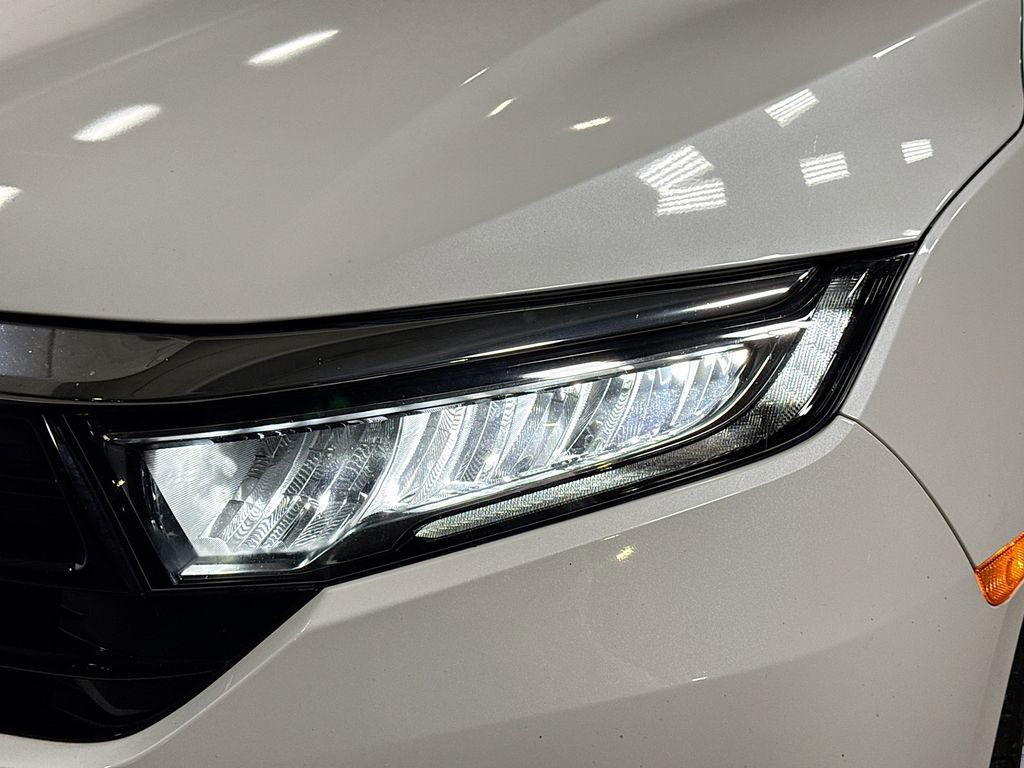 Used 2023 Honda Odyssey Touring image 9