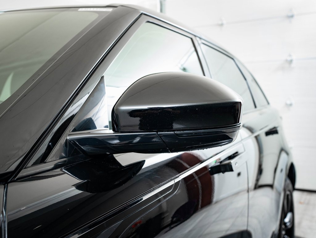 Used 2023 Land Rover Range Rover Velar R-Dynamic S image 17