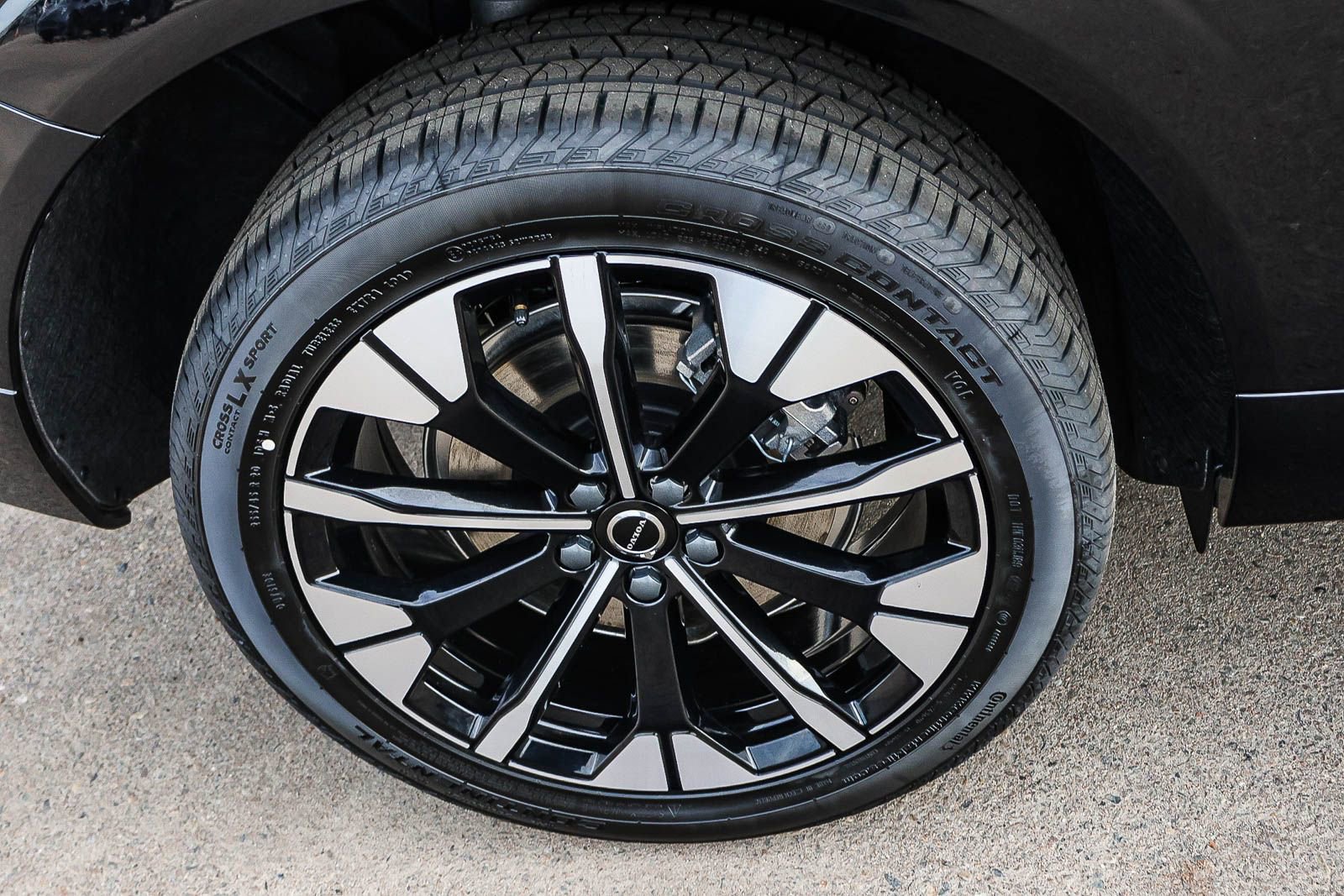 New 2026 Volvo XC60 T8 Plus w/ Protection Package Premier image 13