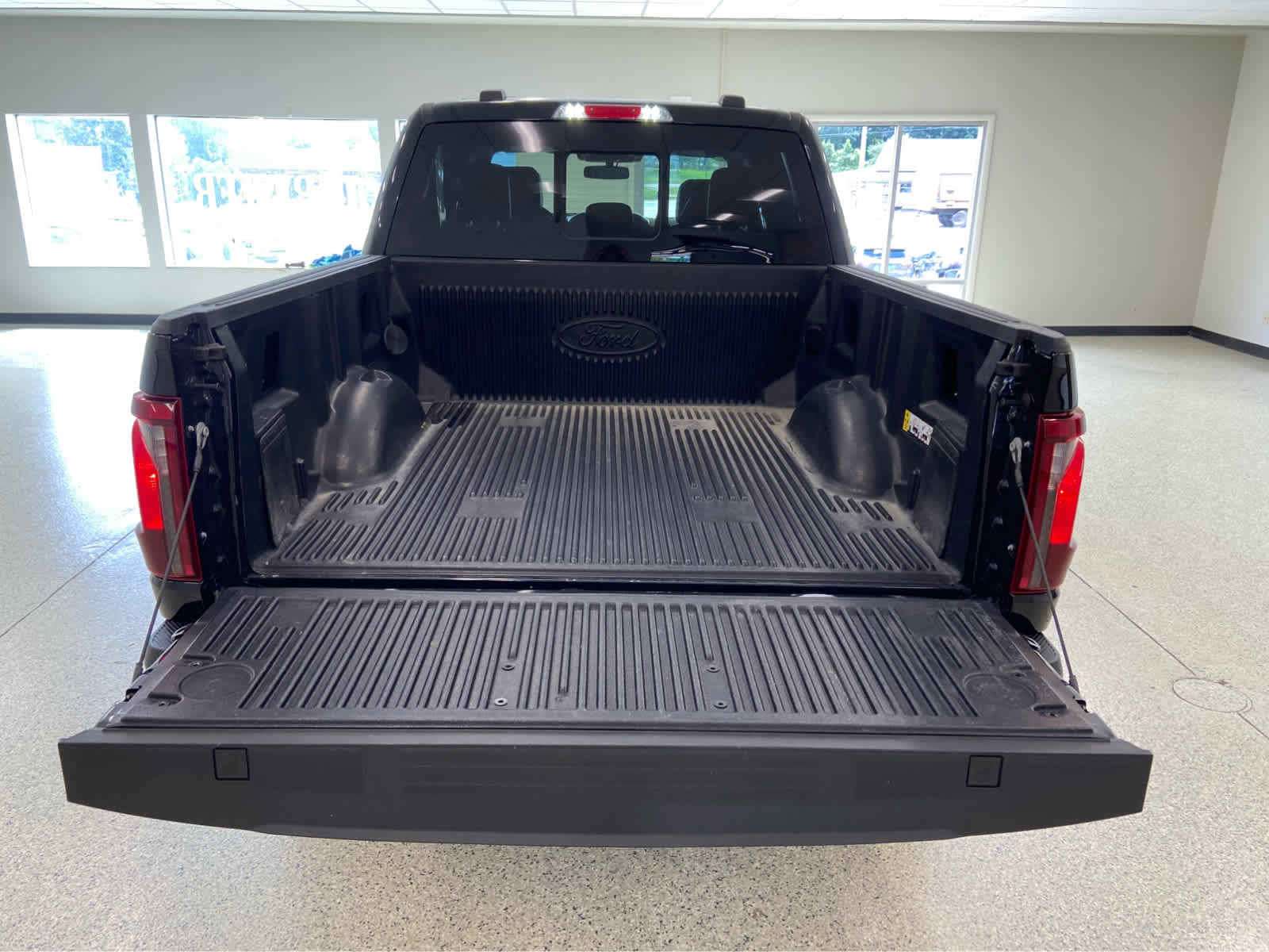 Used 2024 Ford F150 XLT w/ Equipment Group 303A High image 9