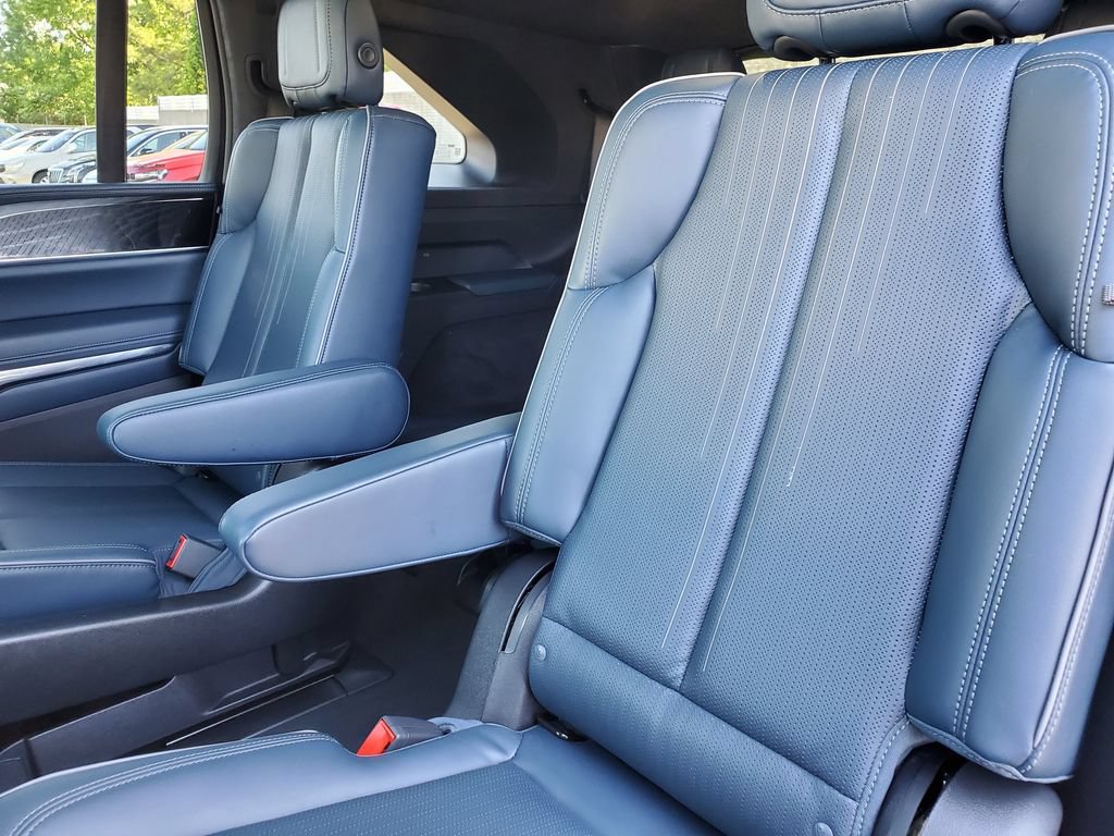 Certified 2025 Cadillac Escalade IQ Sport 2 AWD/4WD image 35