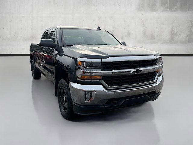 Used 2018 Chevrolet Silverado 1500 LT w/ All Star Edition image 3