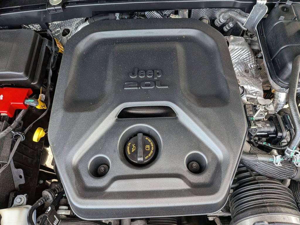 Used 2024 Jeep Wrangler Unlimited w/ Convenience Group AWD/4WD image 12