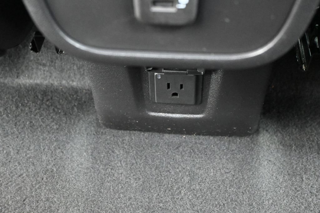Used 2022 Chevrolet Equinox Premier FWD image 42