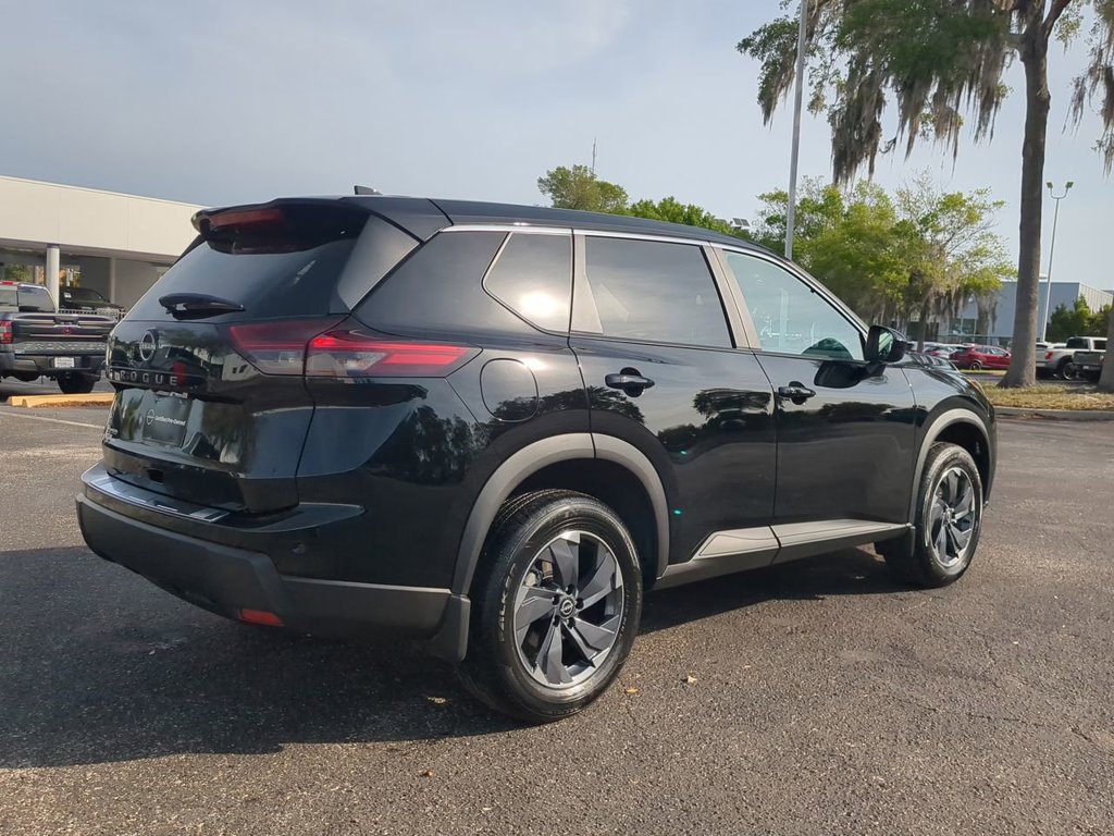 Certified 2026 Nissan Rogue SV FWD image 4