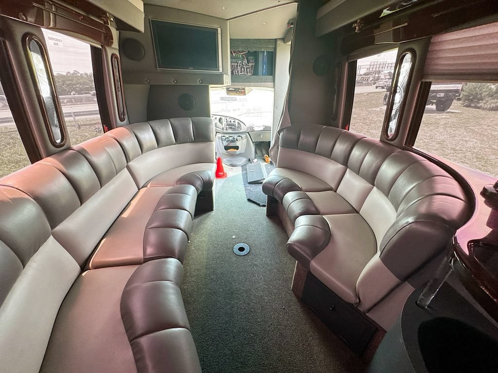 Used 2007 Ford E-450 and Econoline 450 RWD image 27