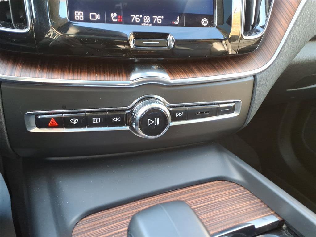 Used 2023 Volvo XC60 B5 Plus w/ Climate Package image 17