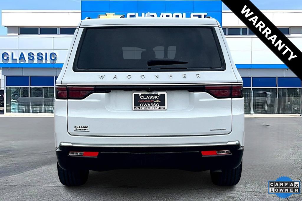 Used 2023 Jeep Wagoneer Series III w/ Preferred Equipment Group AWD/4WD image 6